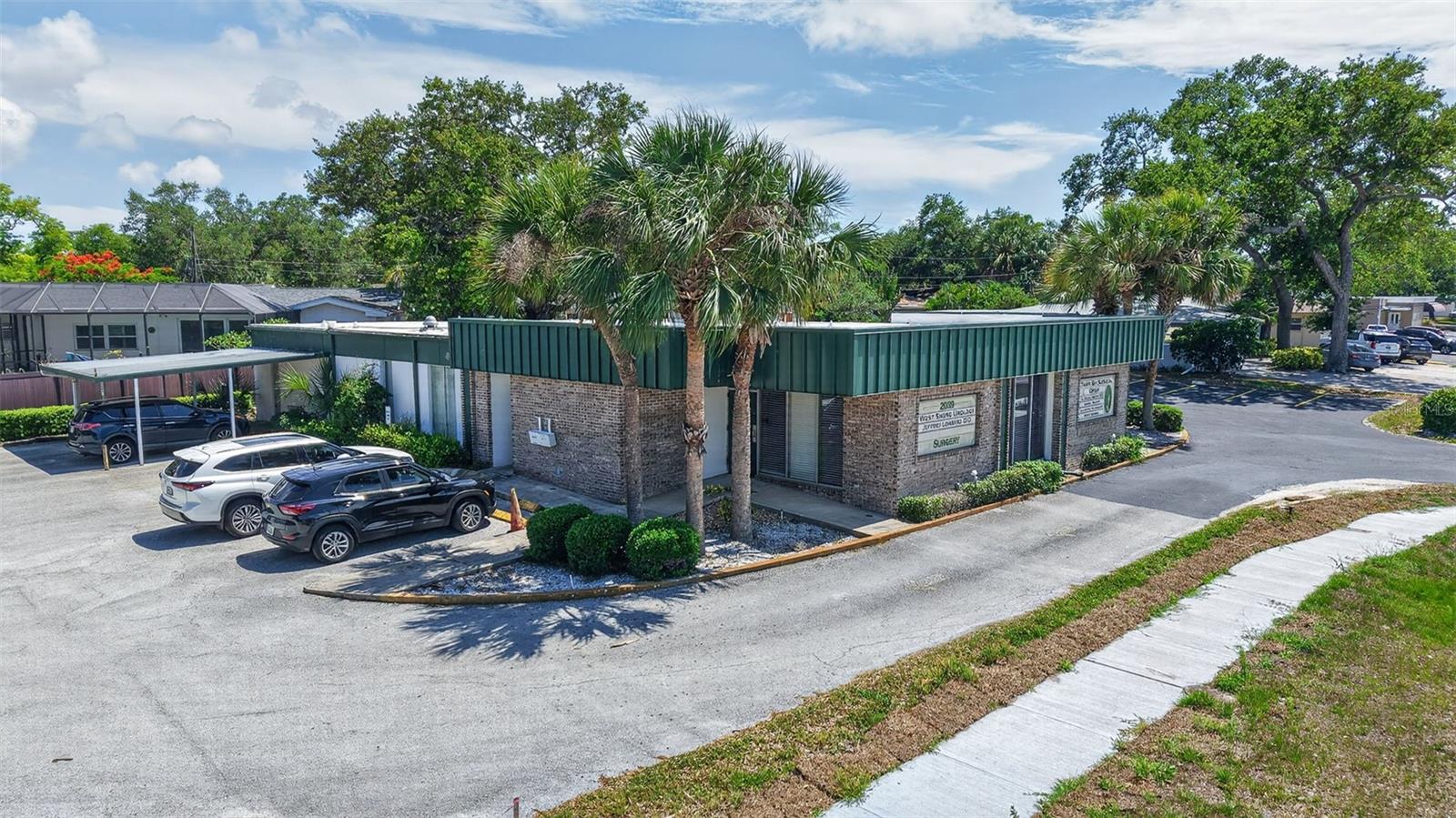 2039 INDIAN ROCKS RD S — photo 4