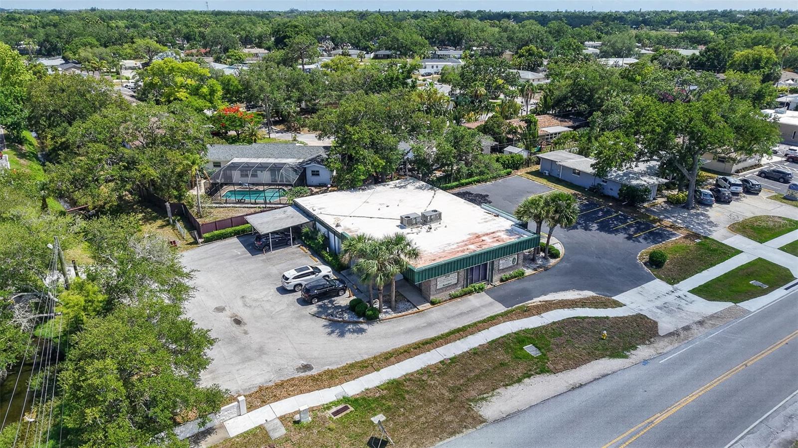 2039 INDIAN ROCKS RD S — photo 8