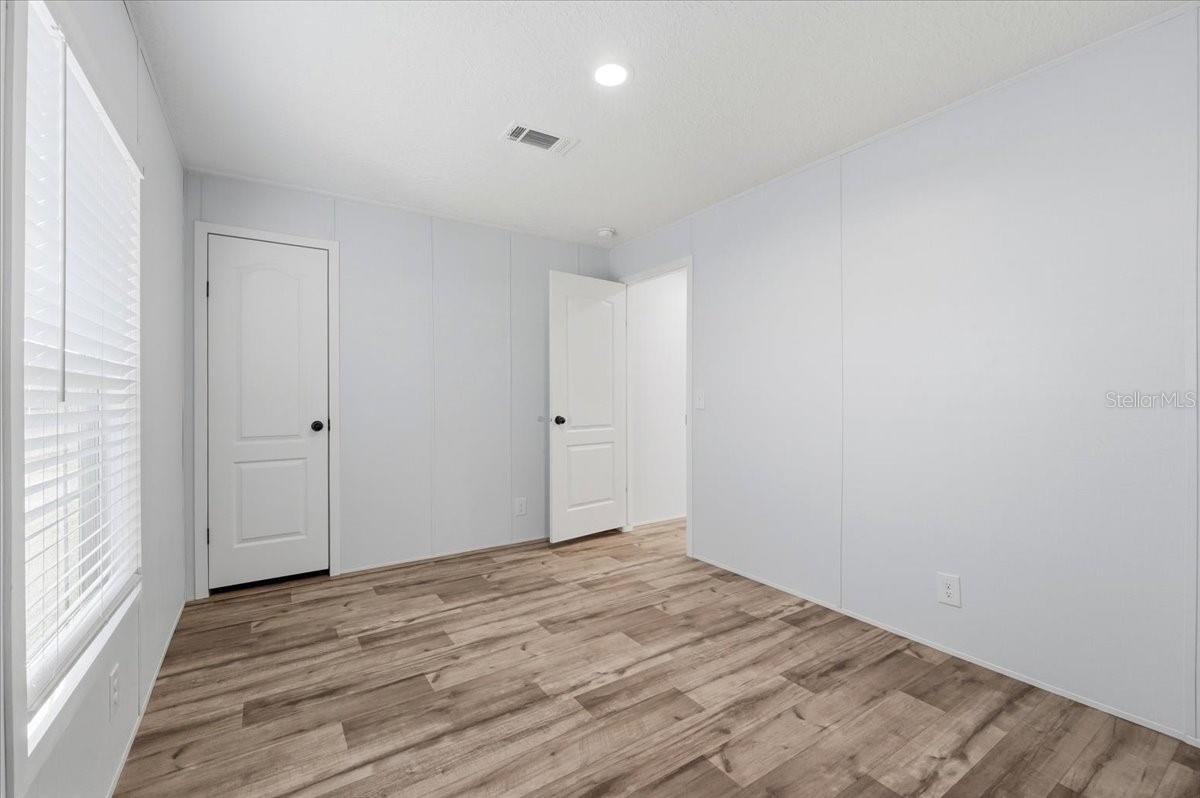 11421 RAMPART LN — photo 34