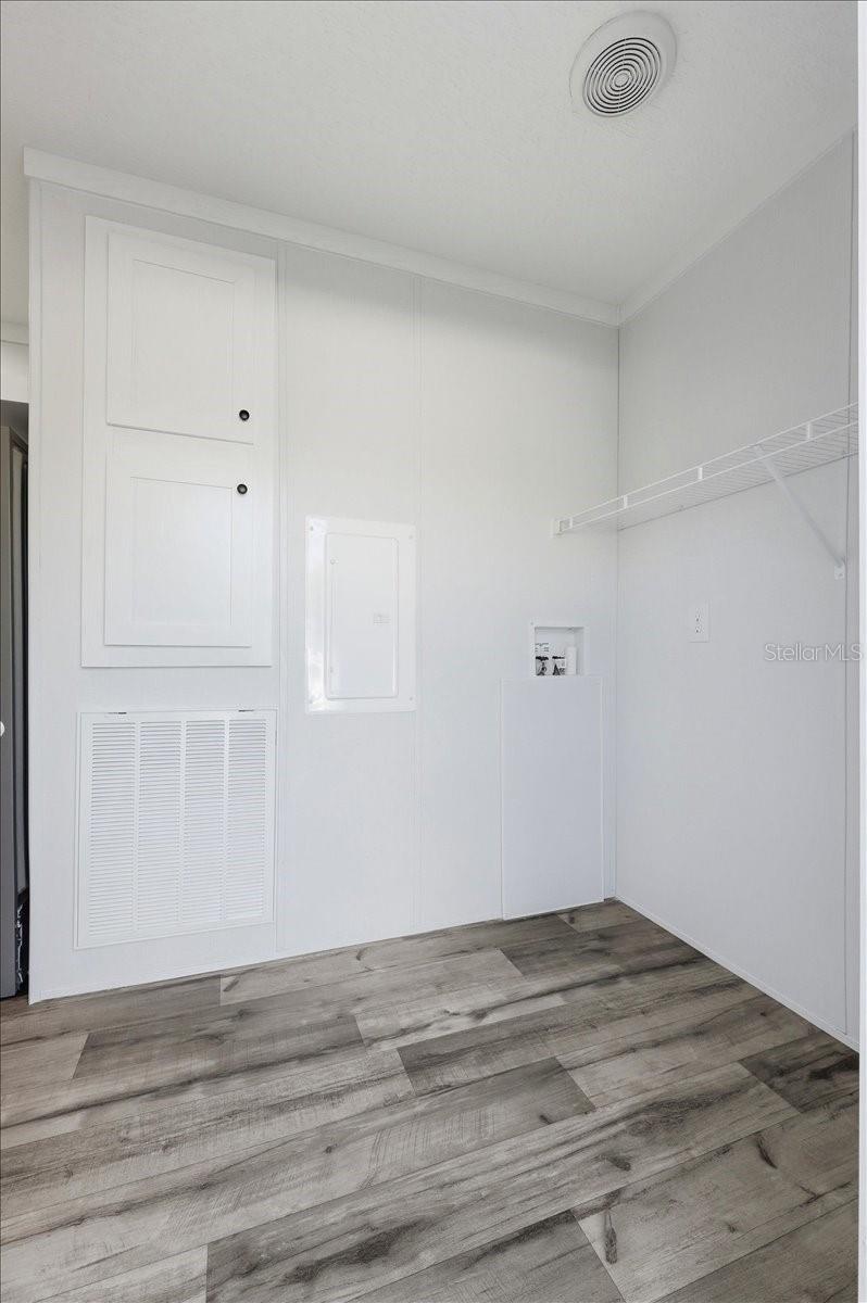11421 RAMPART LN — photo 37