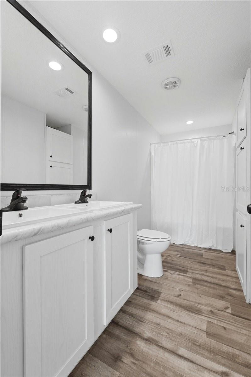 11421 RAMPART LN — photo 30