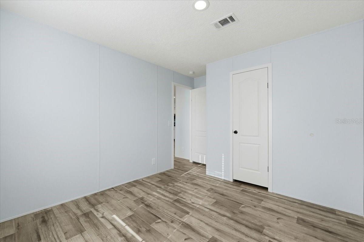 11421 RAMPART LN — photo 36