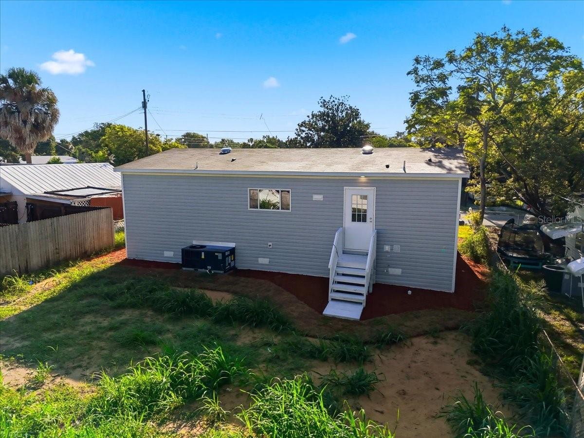 11421 RAMPART LN — photo 14