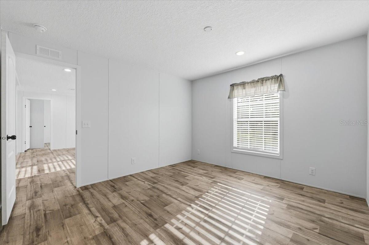 11421 RAMPART LN — photo 33