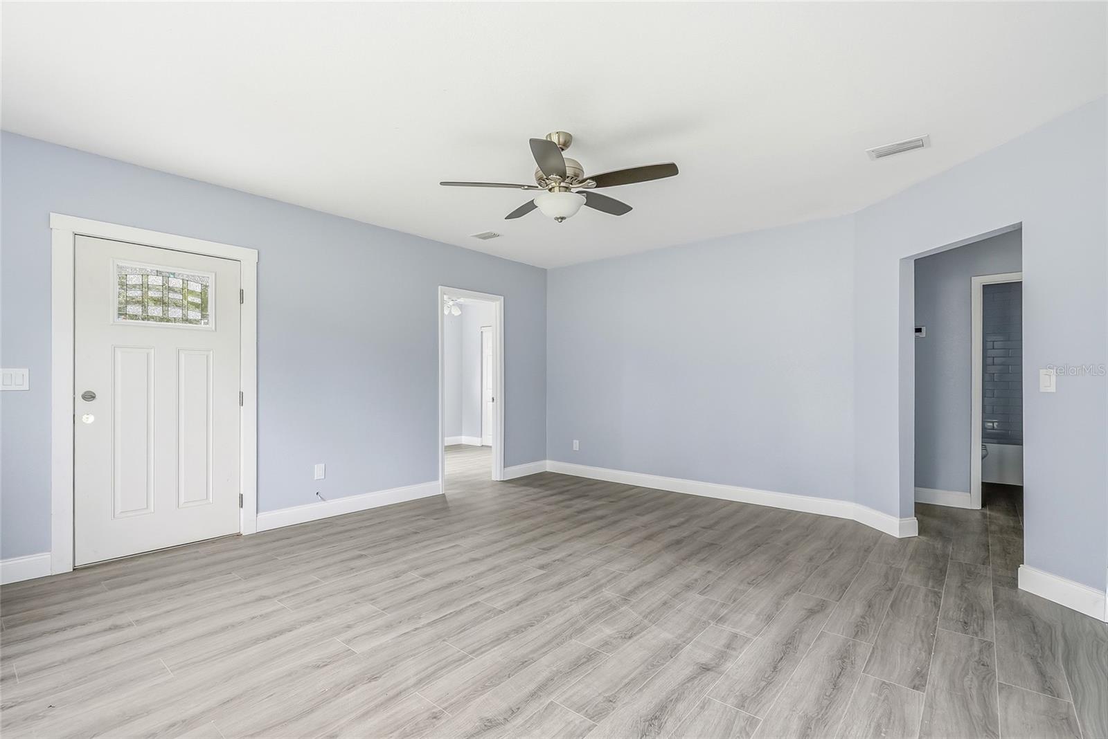 8500 N BOULEVARD — photo 5