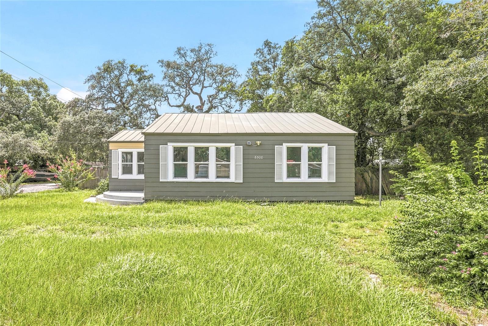 8500 N BOULEVARD — photo 38