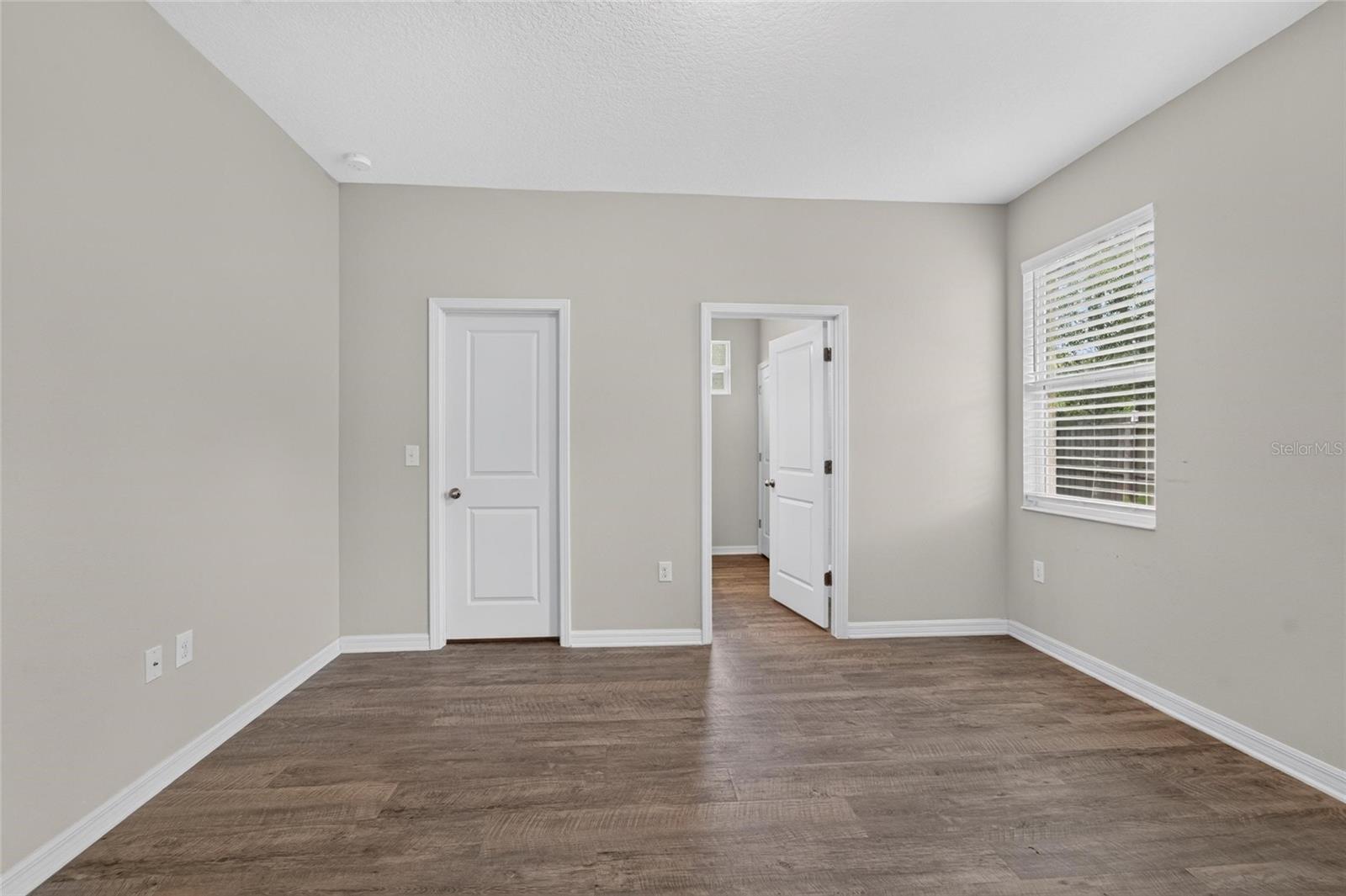 3507 E 10TH AVE — photo 44