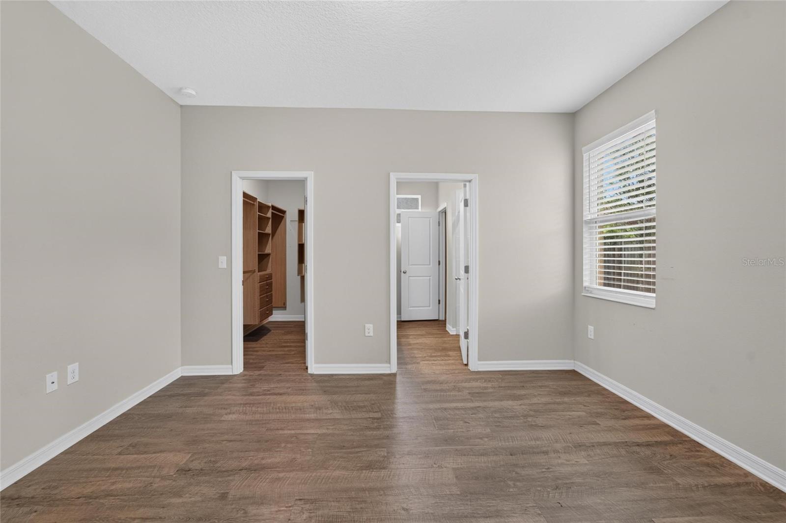 3507 E 10TH AVE — photo 34