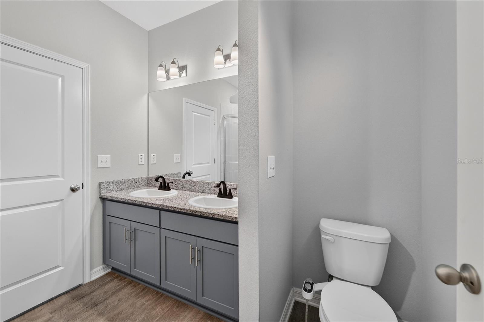 3507 E 10TH AVE — photo 41