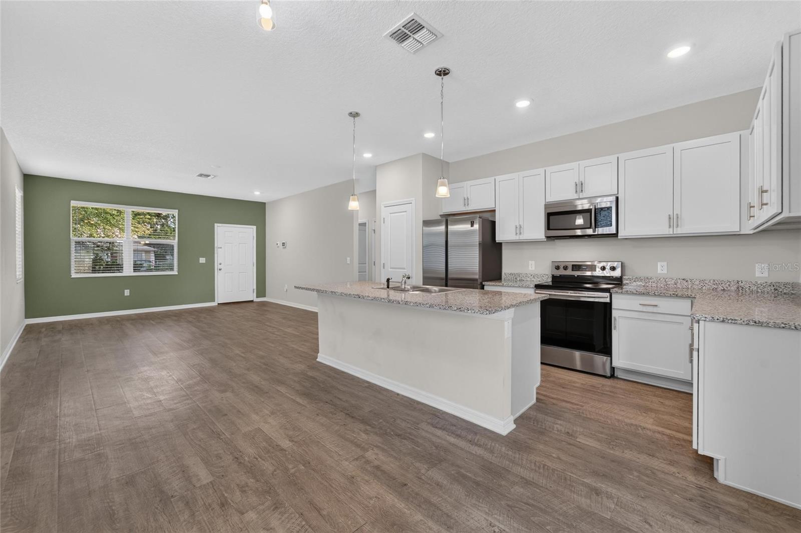 3507 E 10TH AVE — photo 5