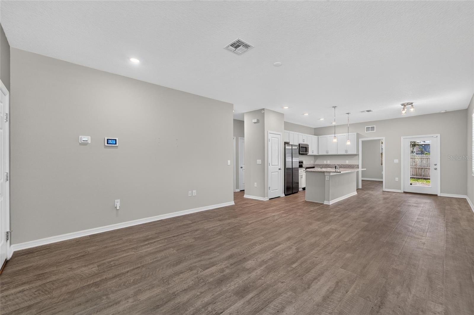 3507 E 10TH AVE — photo 14