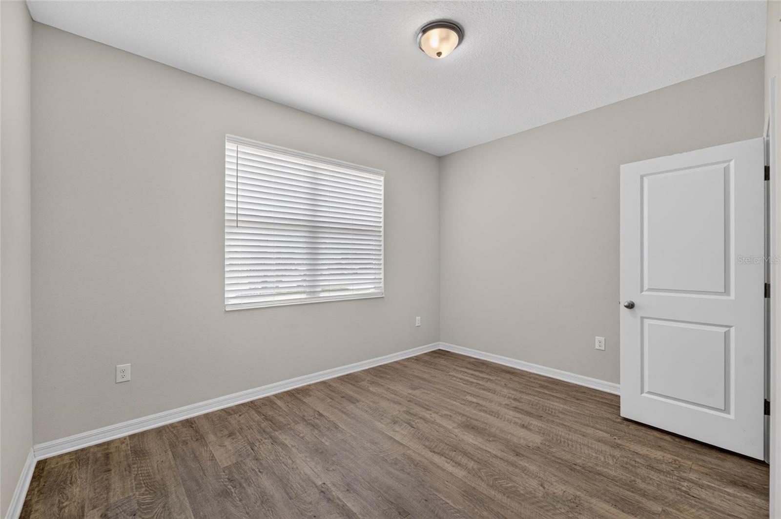 3507 E 10TH AVE — photo 16