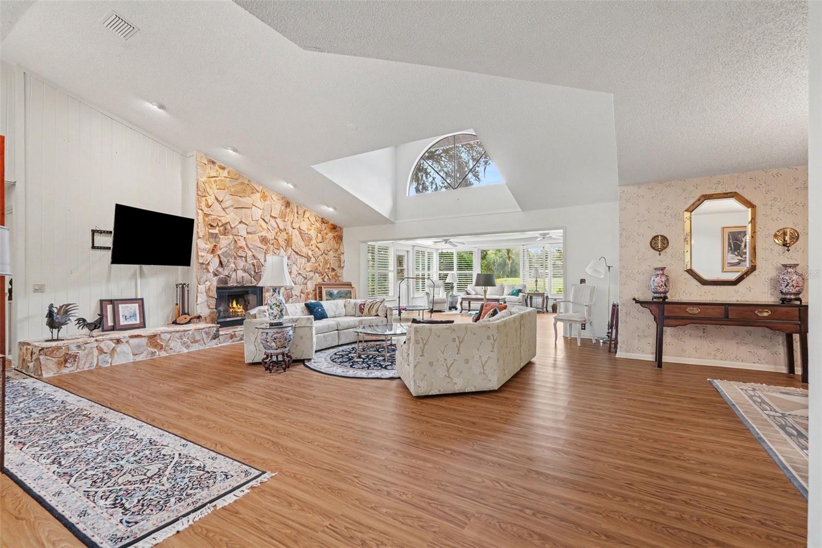 2950 ST ANDREWS BLVD — photo 3