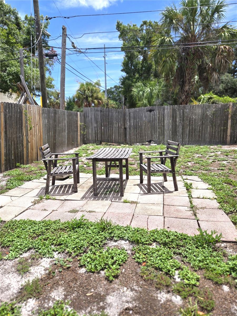 2304 KINGSTON ST S — photo 22