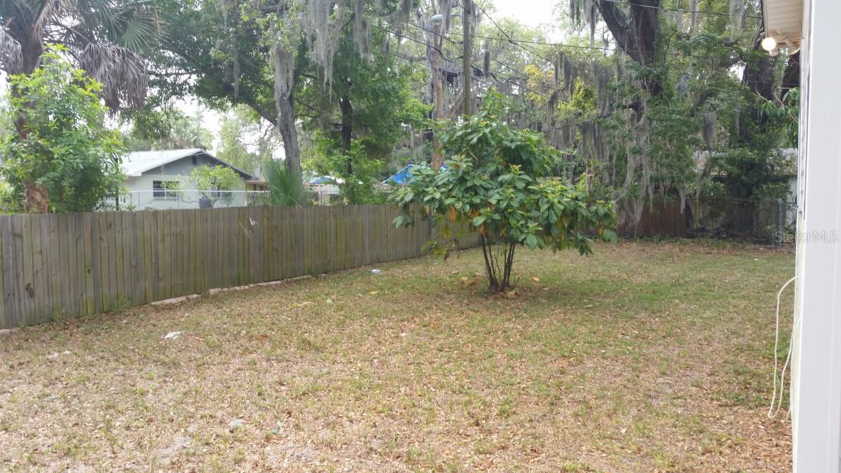2304 KINGSTON ST S — photo 4