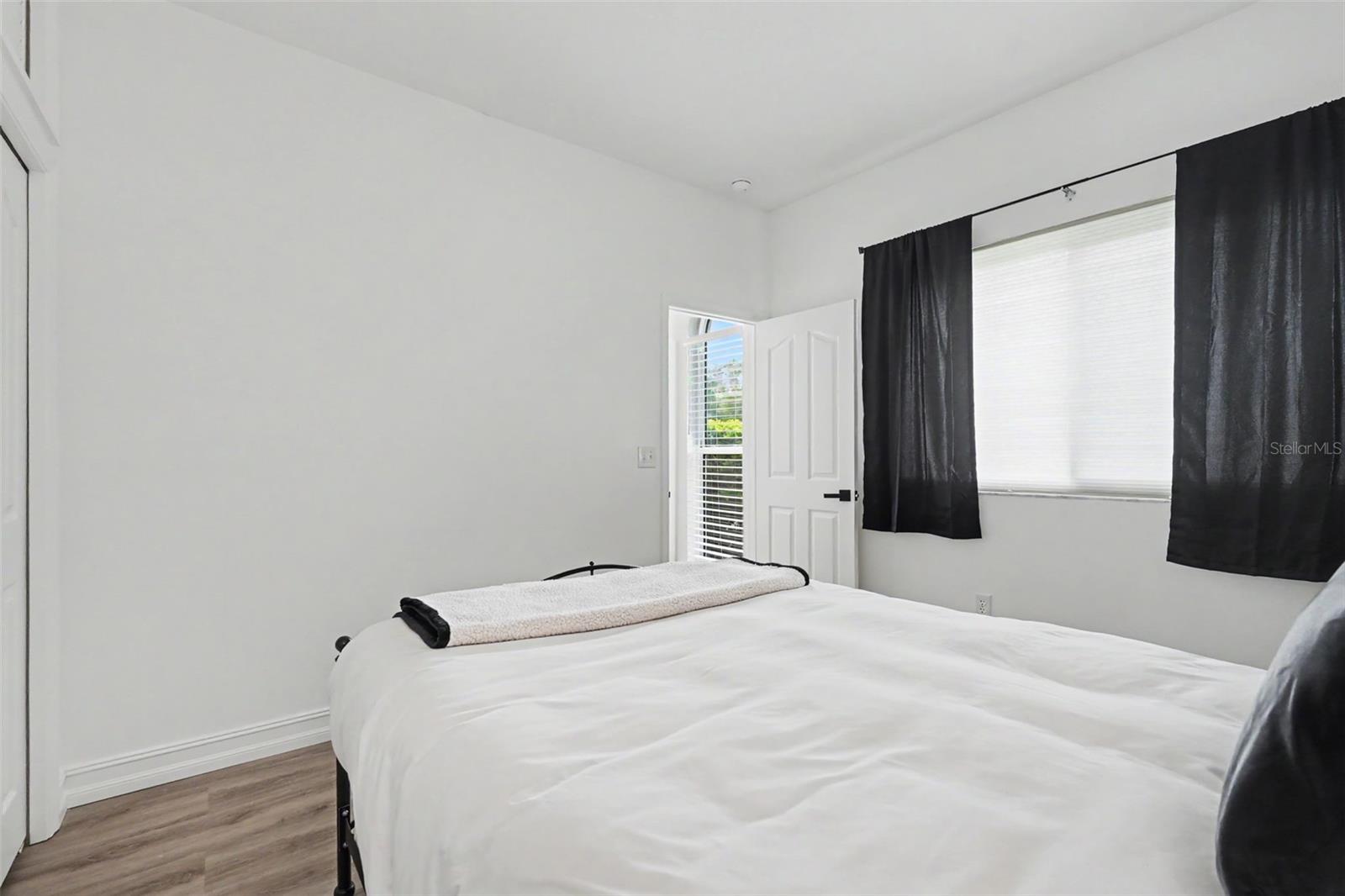 12507 ROYAL DUBLIN AVE — photo 29