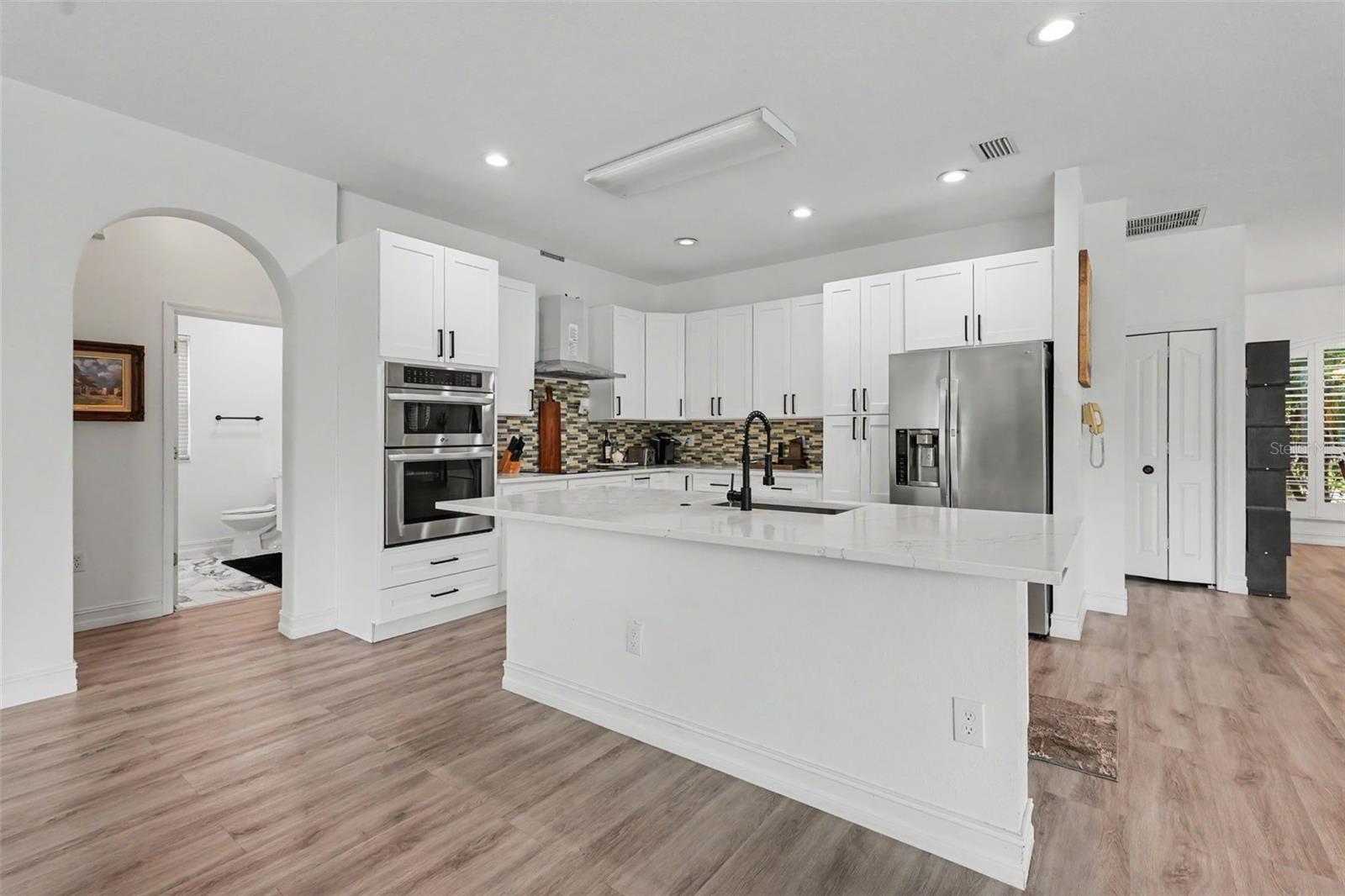 12507 ROYAL DUBLIN AVE — photo 8