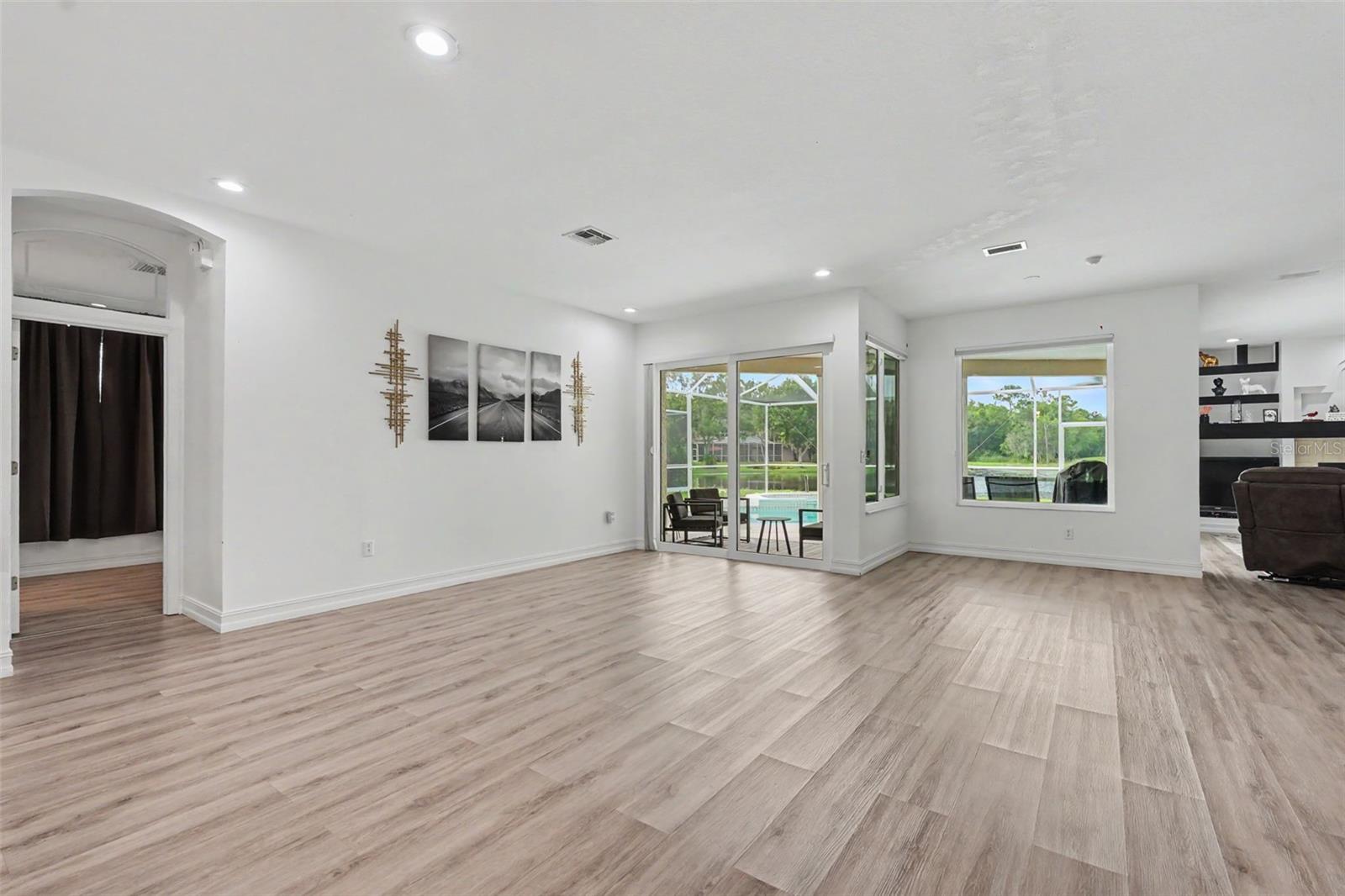 12507 ROYAL DUBLIN AVE — photo 6