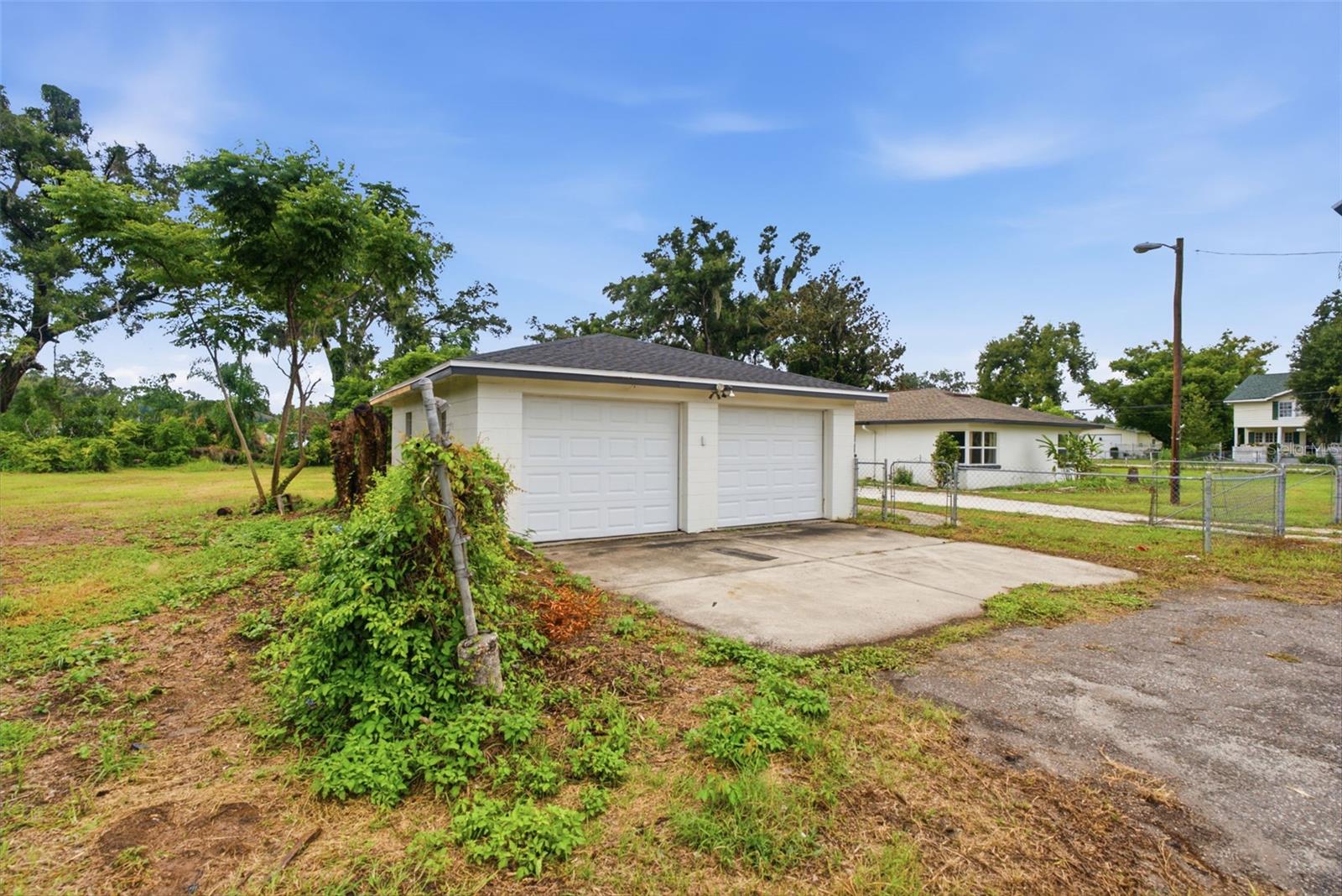 625 LIMONA RD — photo 34