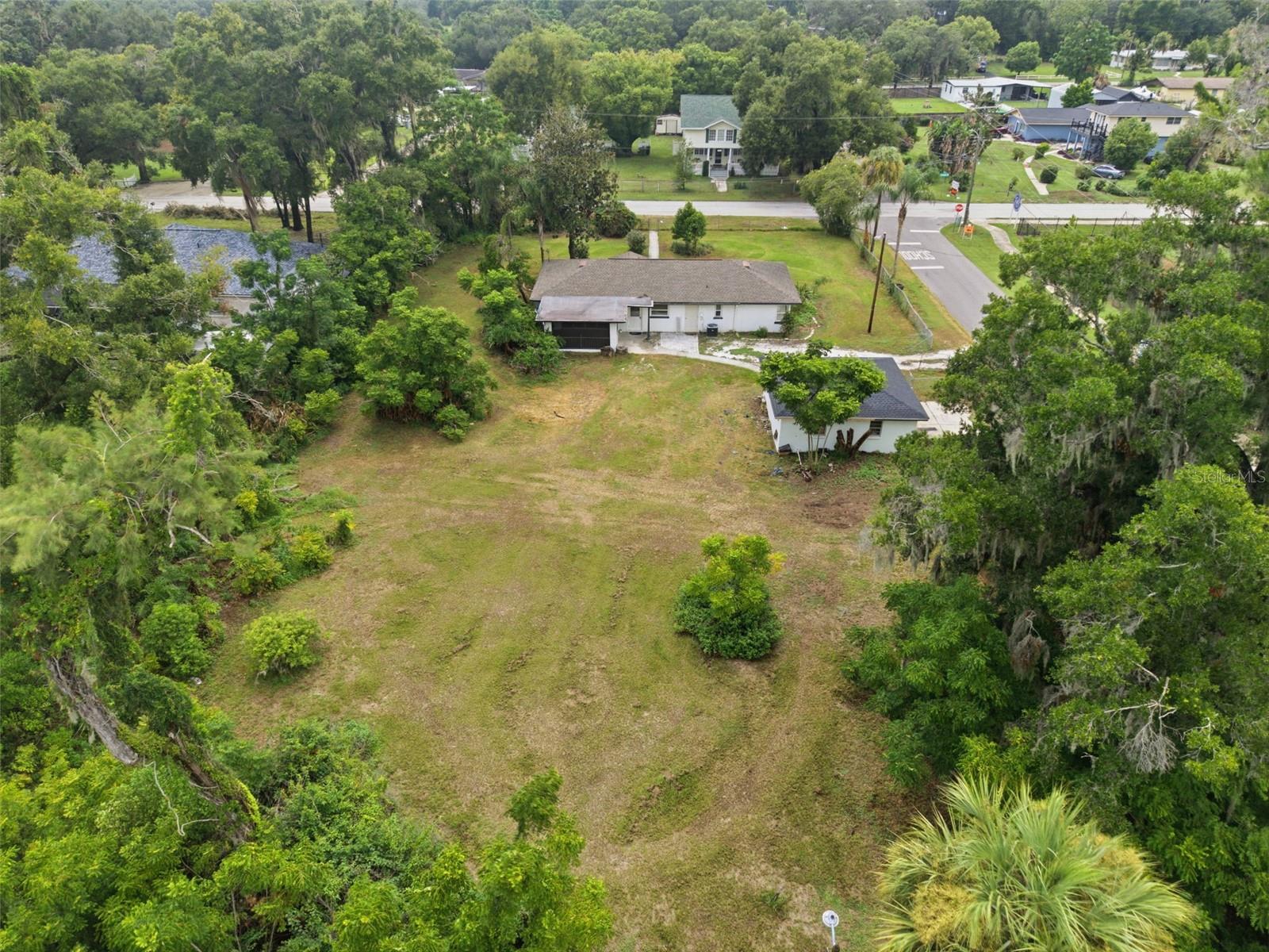 625 LIMONA RD — photo 41