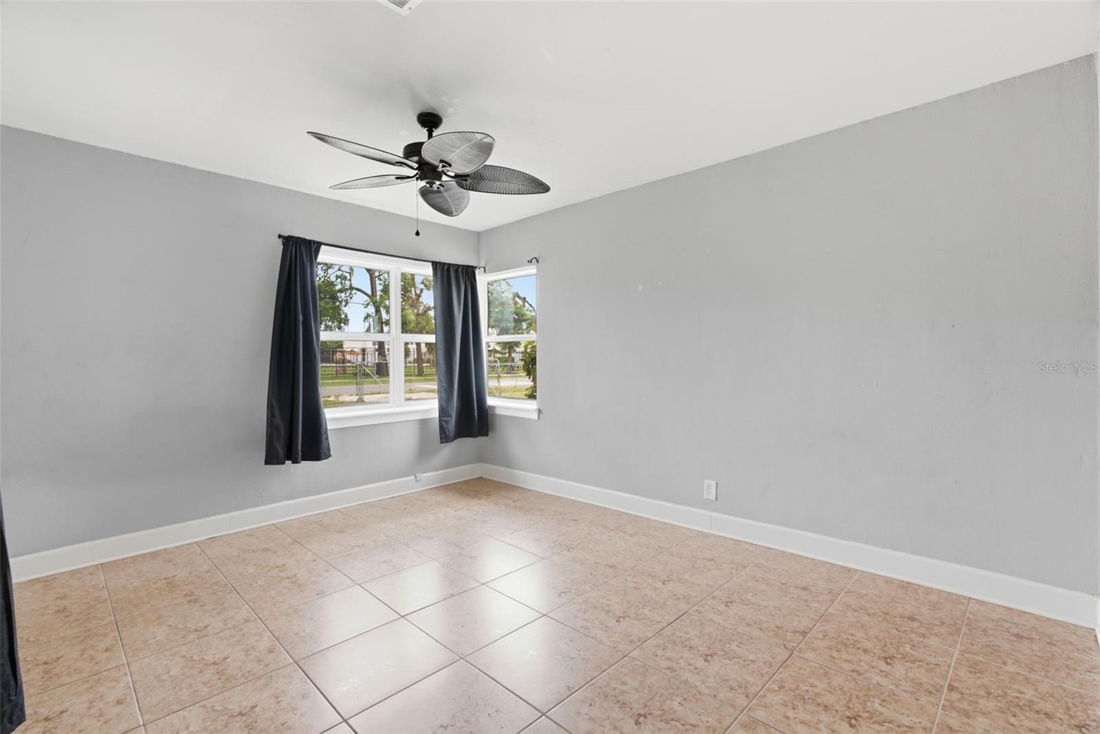 625 LIMONA RD — photo 29