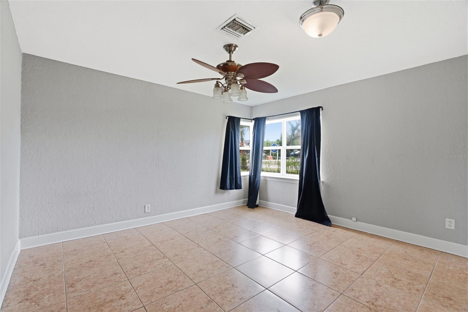 625 LIMONA RD — photo 27