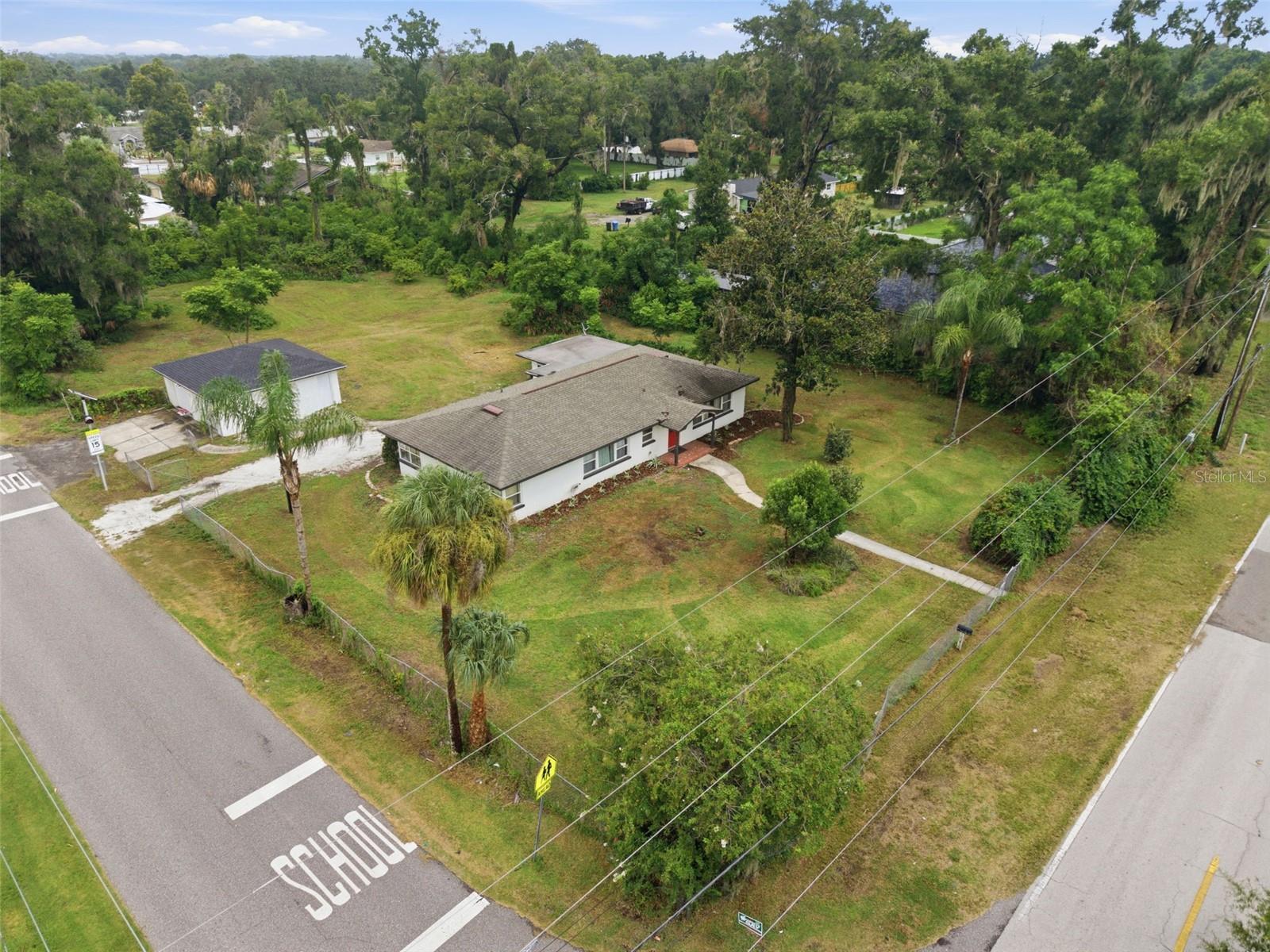 625 LIMONA RD — photo 37