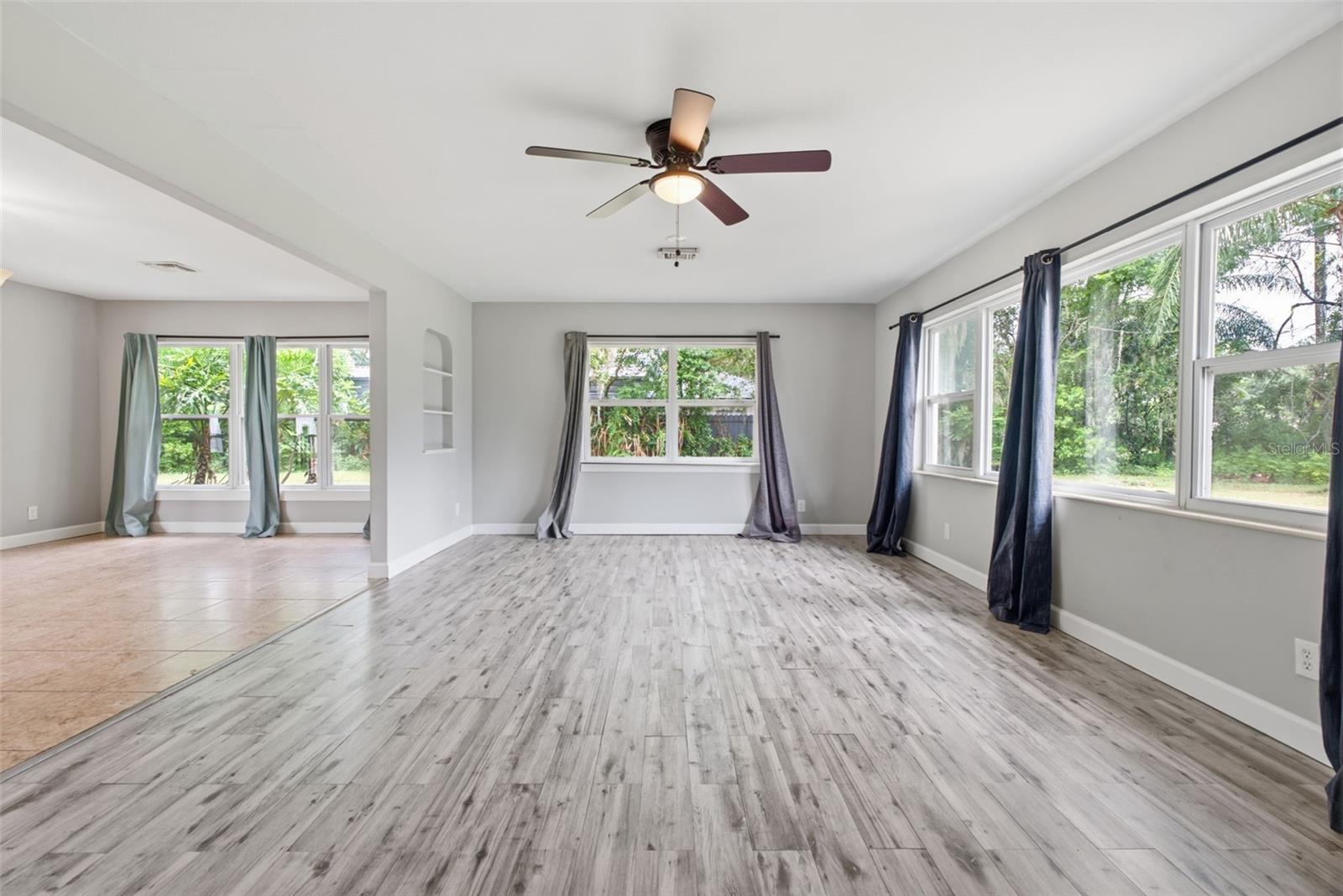 625 LIMONA RD — photo 9