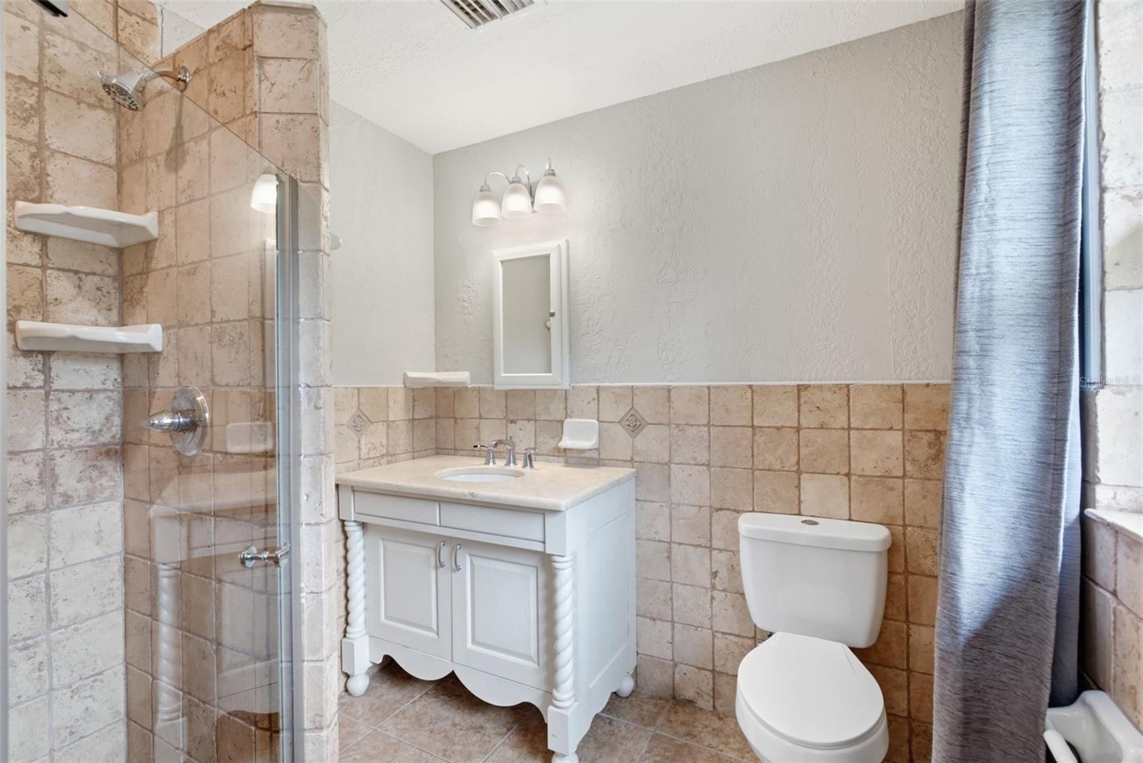 625 LIMONA RD — photo 25