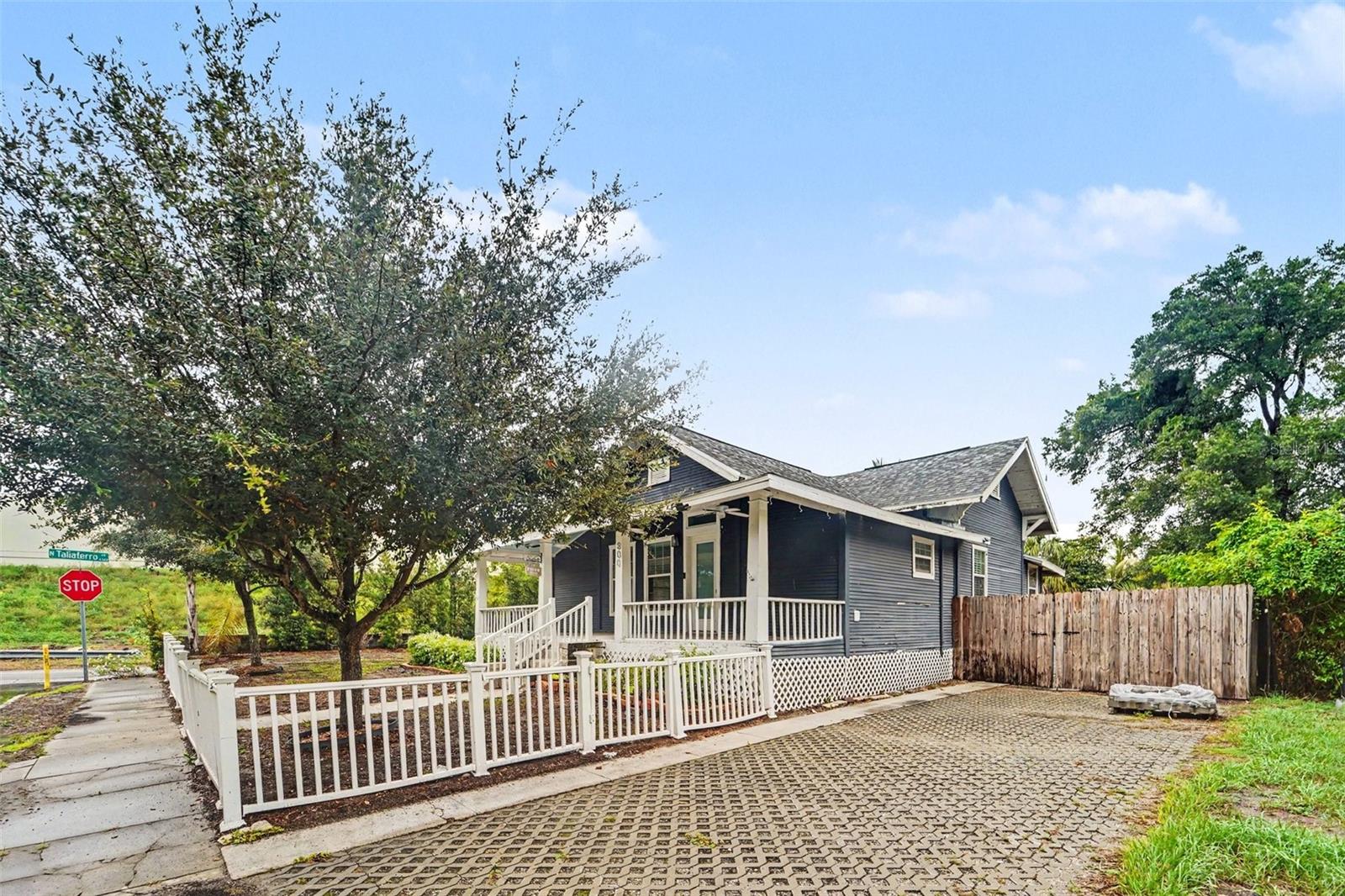 800 E GENESEE ST — photo 22