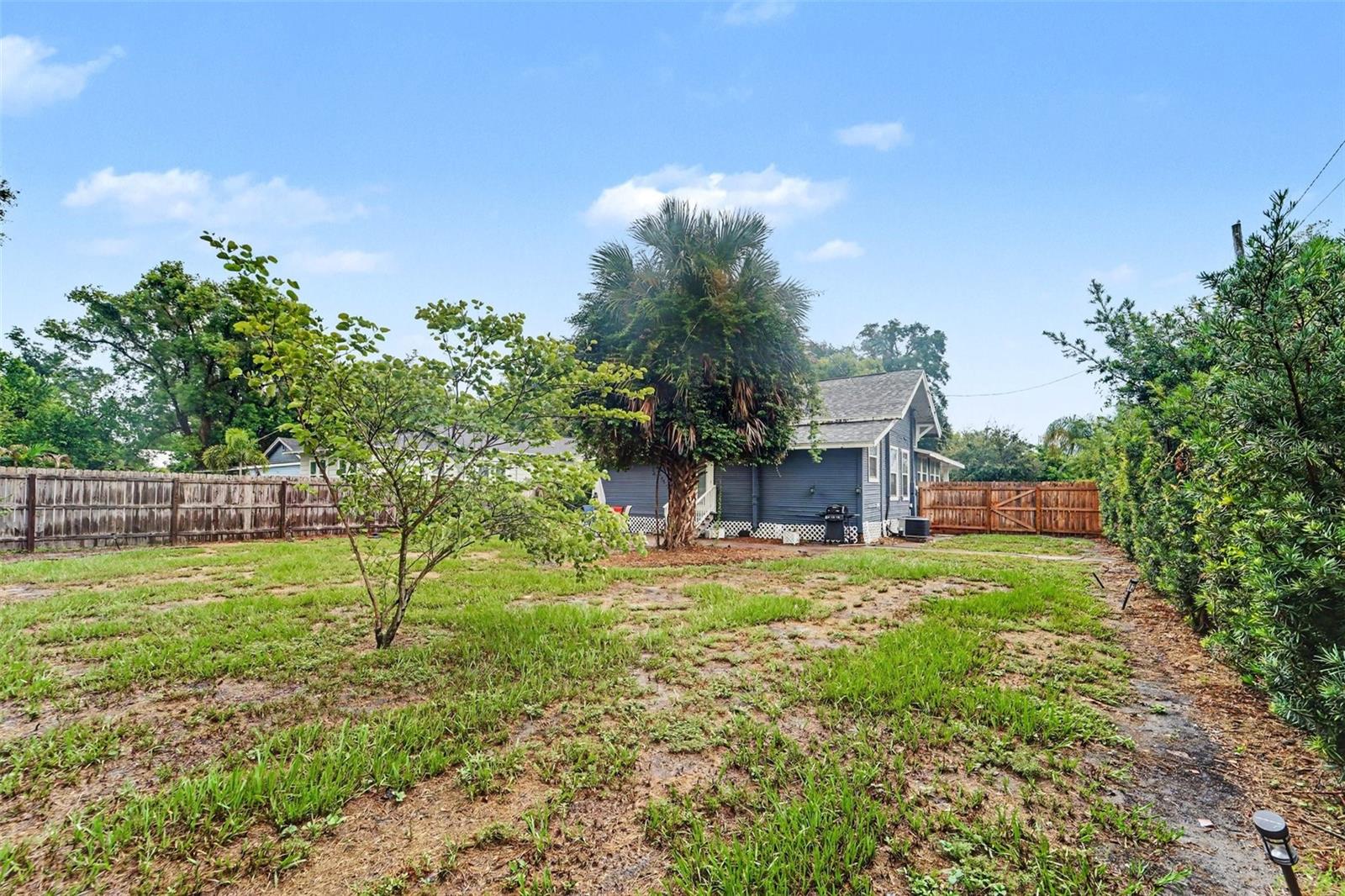 800 E GENESEE ST — photo 19