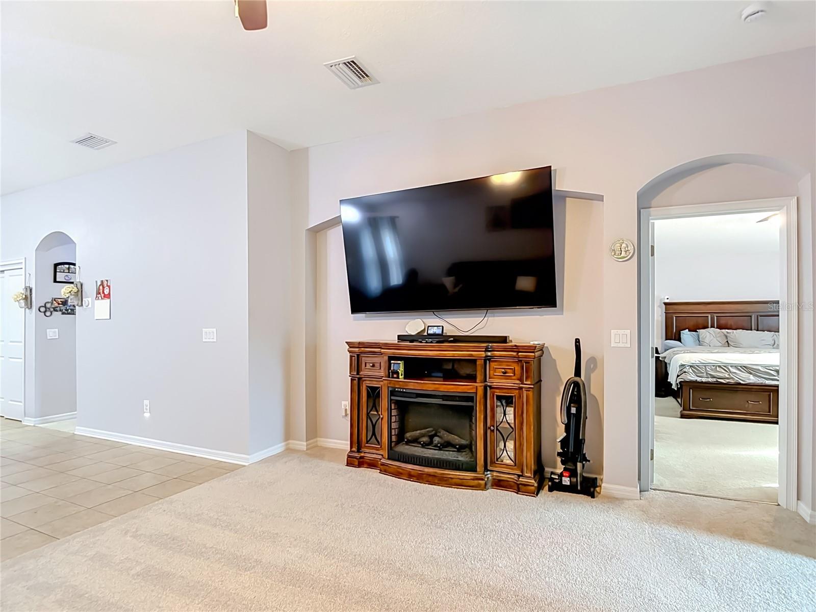 6328 SPARKLING WAY — photo 25