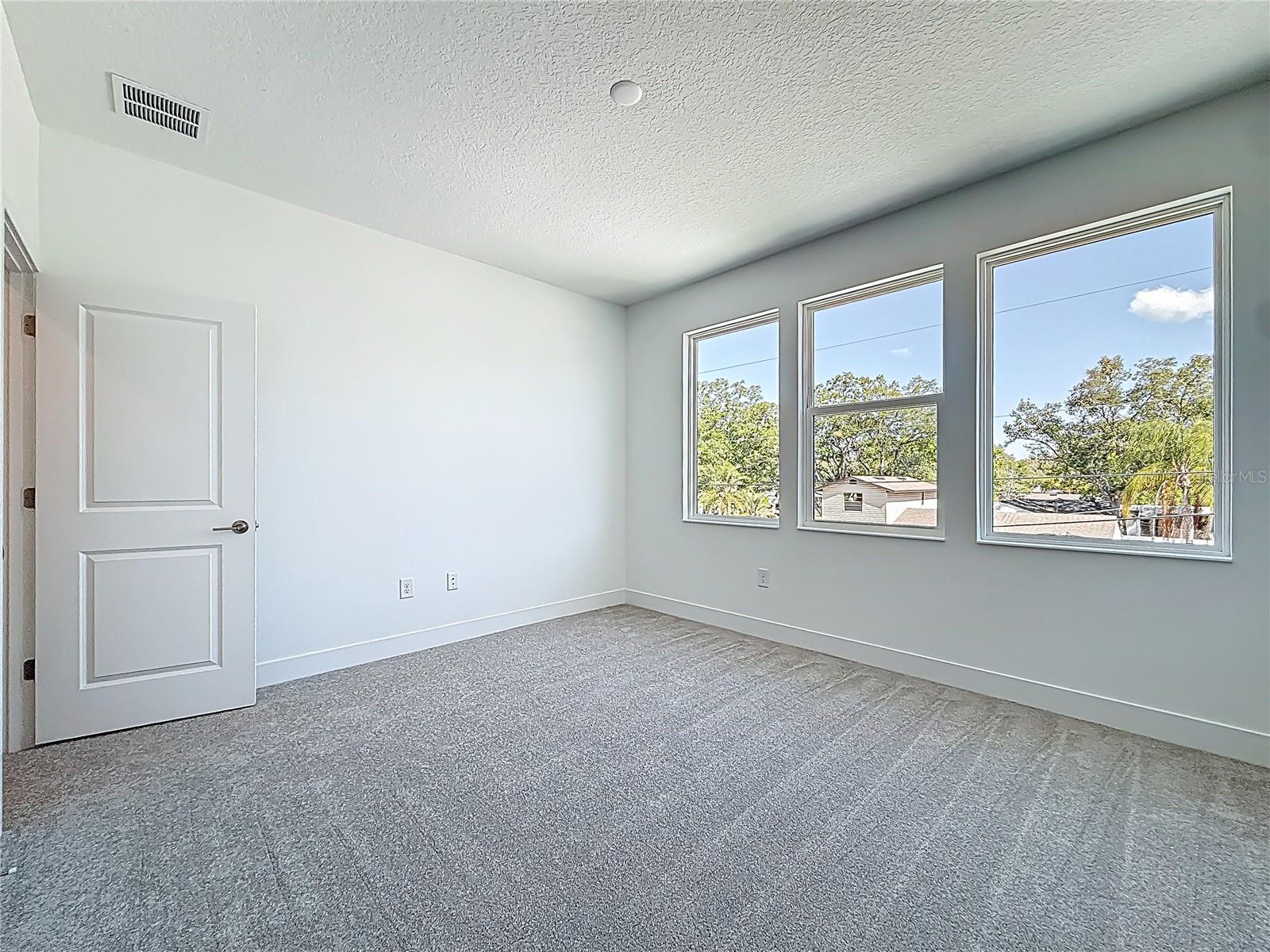 4732 W WALLCRAFT AVE — photo 37
