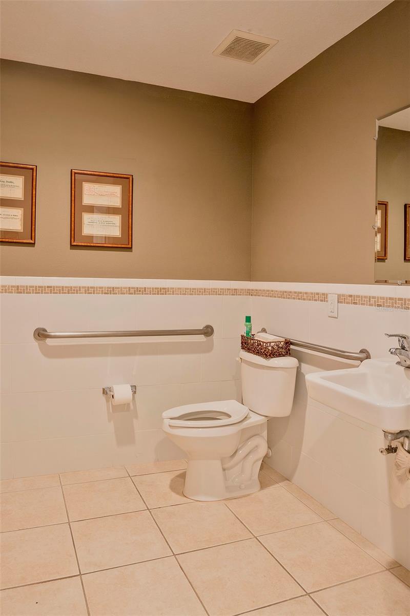 310 WILDWOOD WAY — photo 8