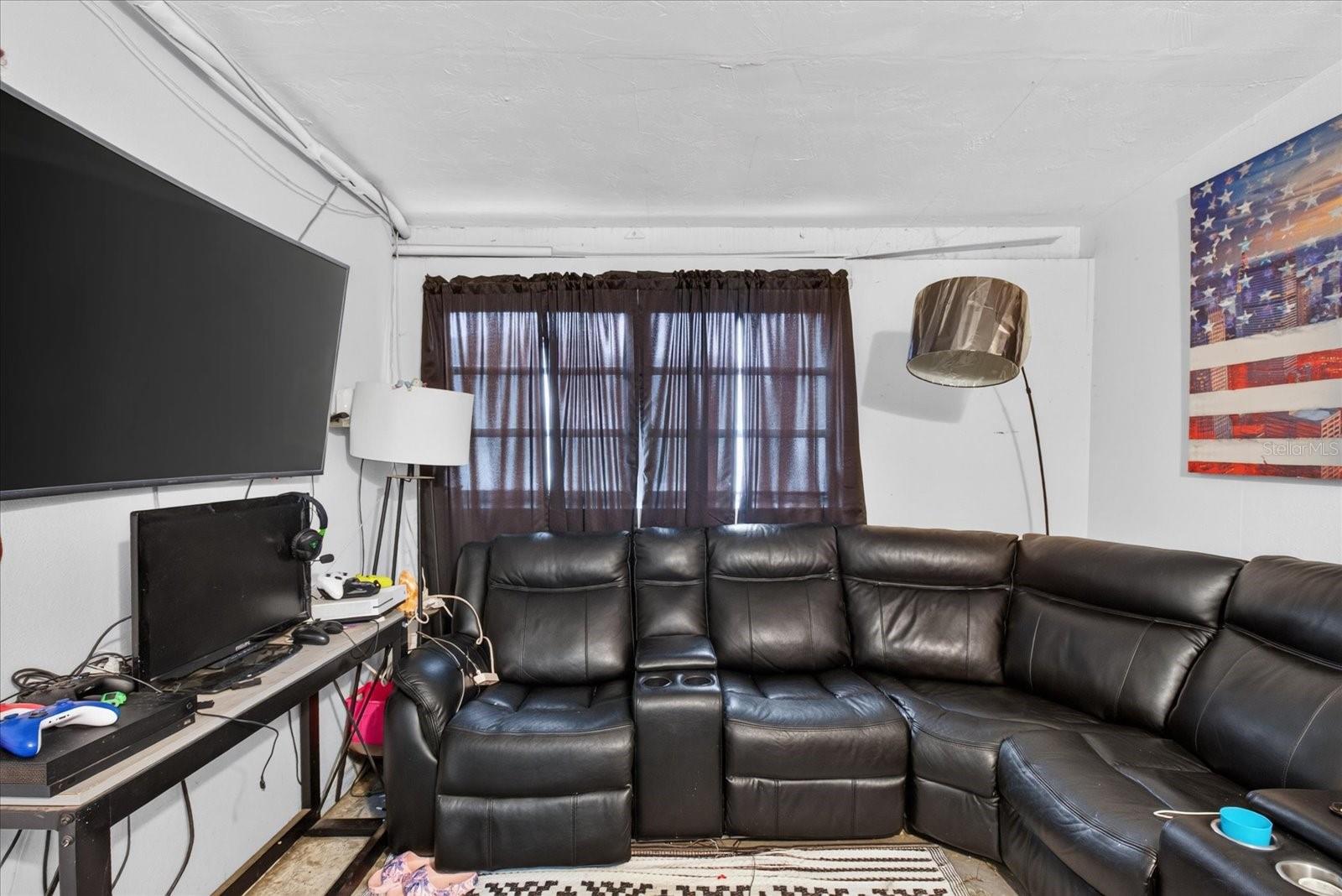 10538 AGATE CT — photo 36