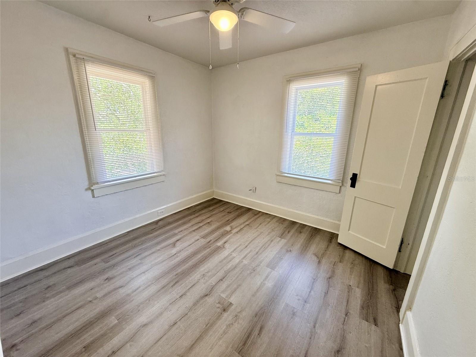 1135 HIGHLAND ST N #7 — photo 3
