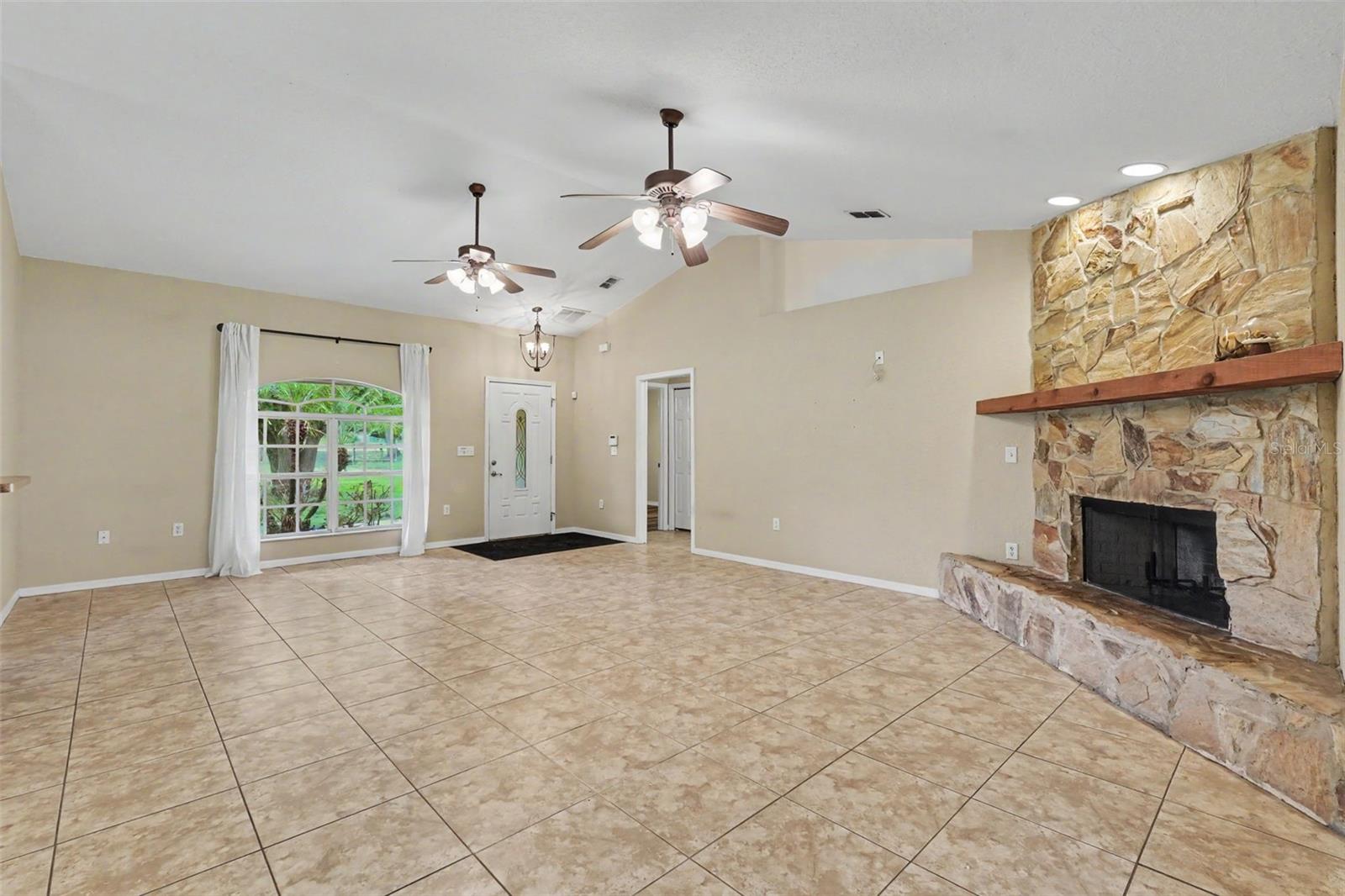 4618 REOLA RD — photo 4