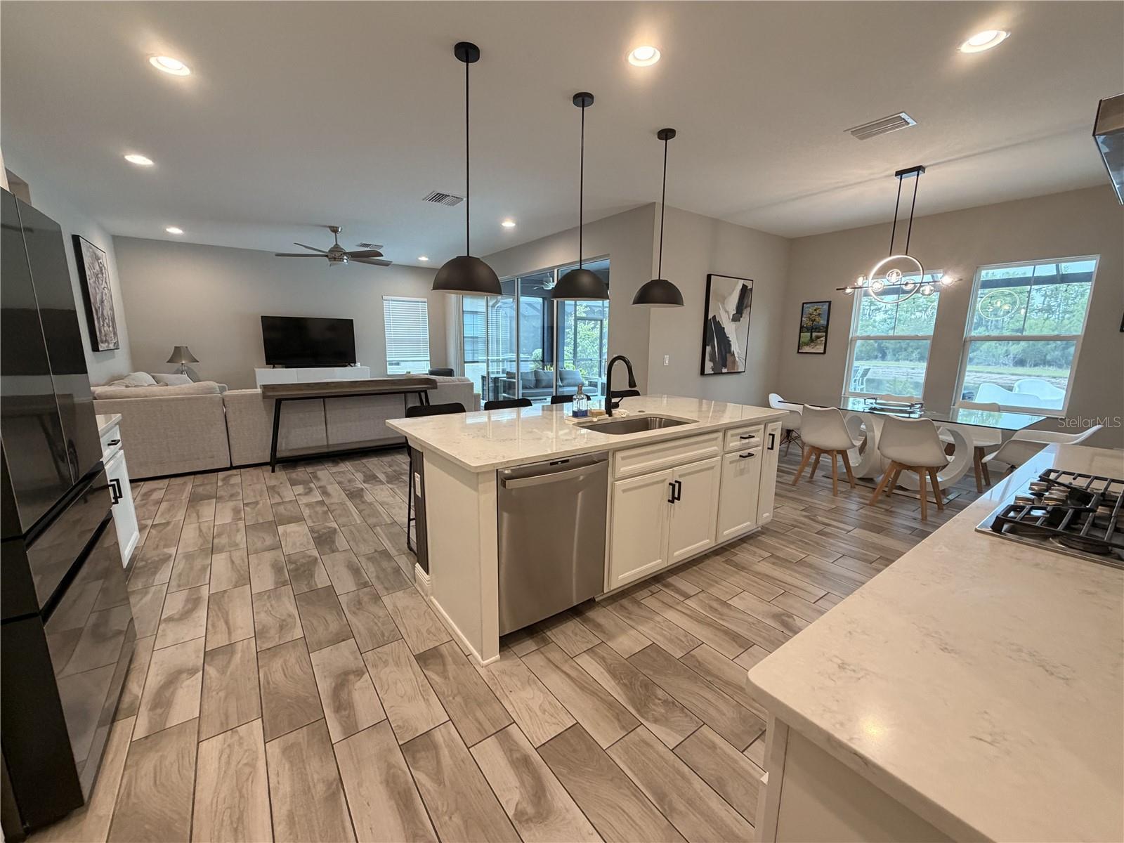 18071 AERO AVE — photo 6