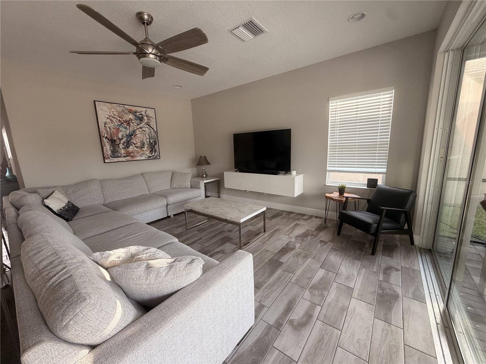 18071 AERO AVE — photo 13