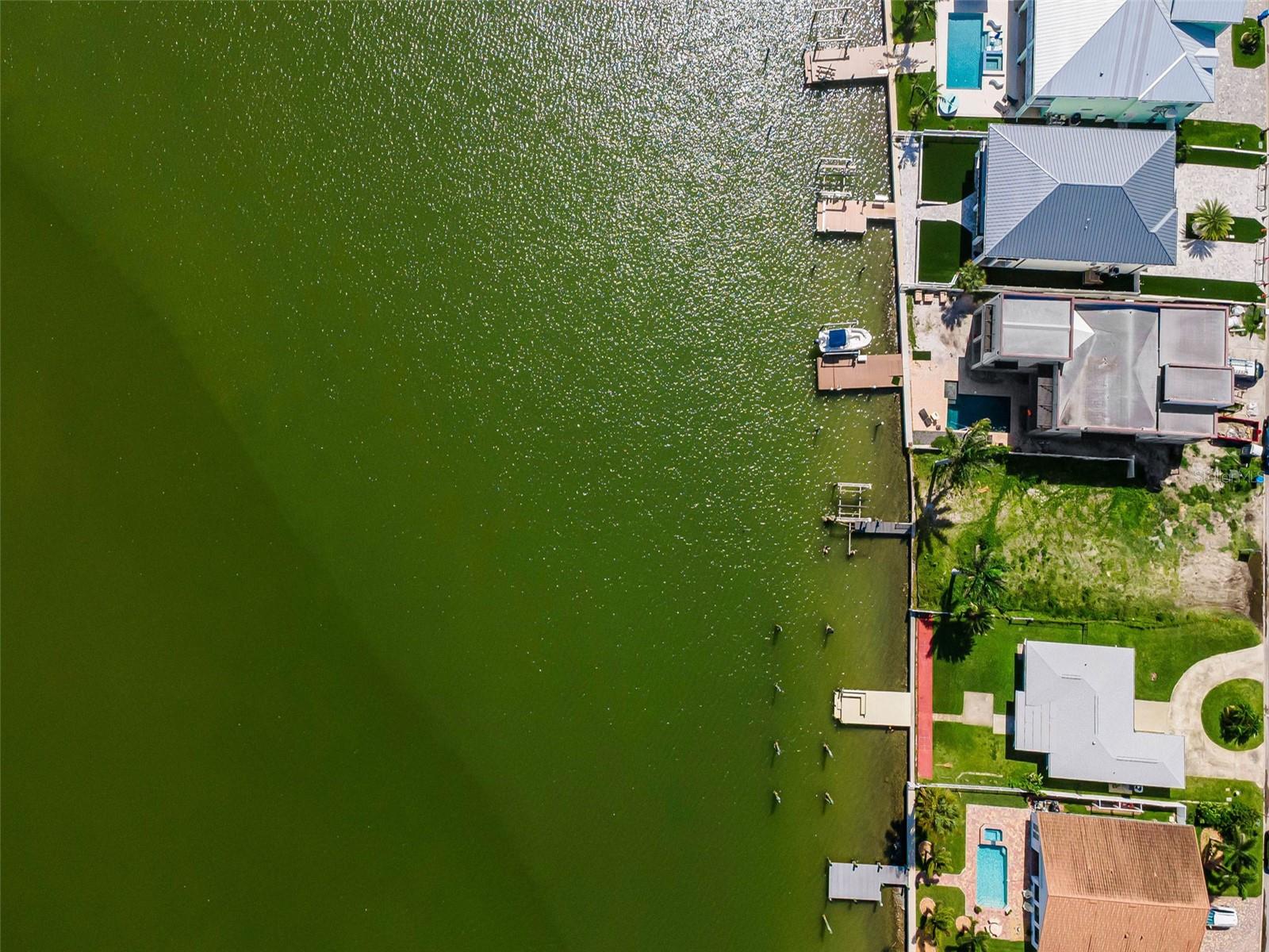 17043 DOLPHIN DR — photo 14