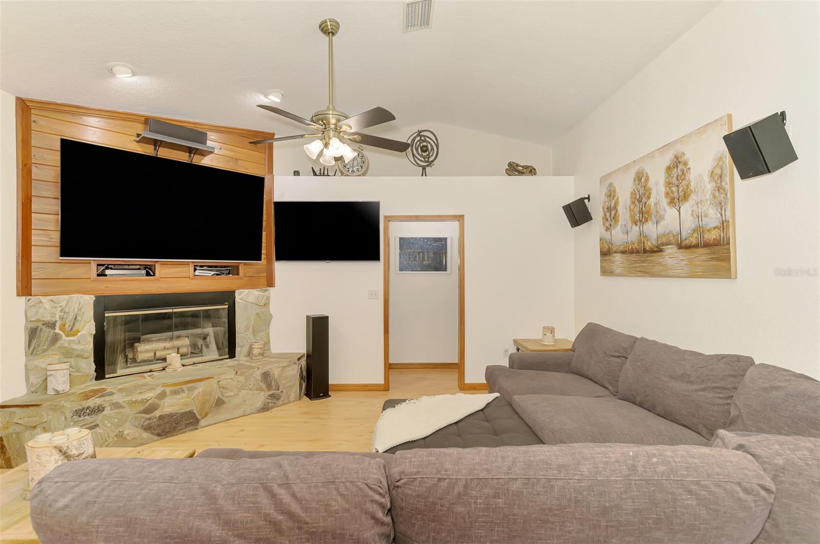 4610 403RD ST E — photo 12