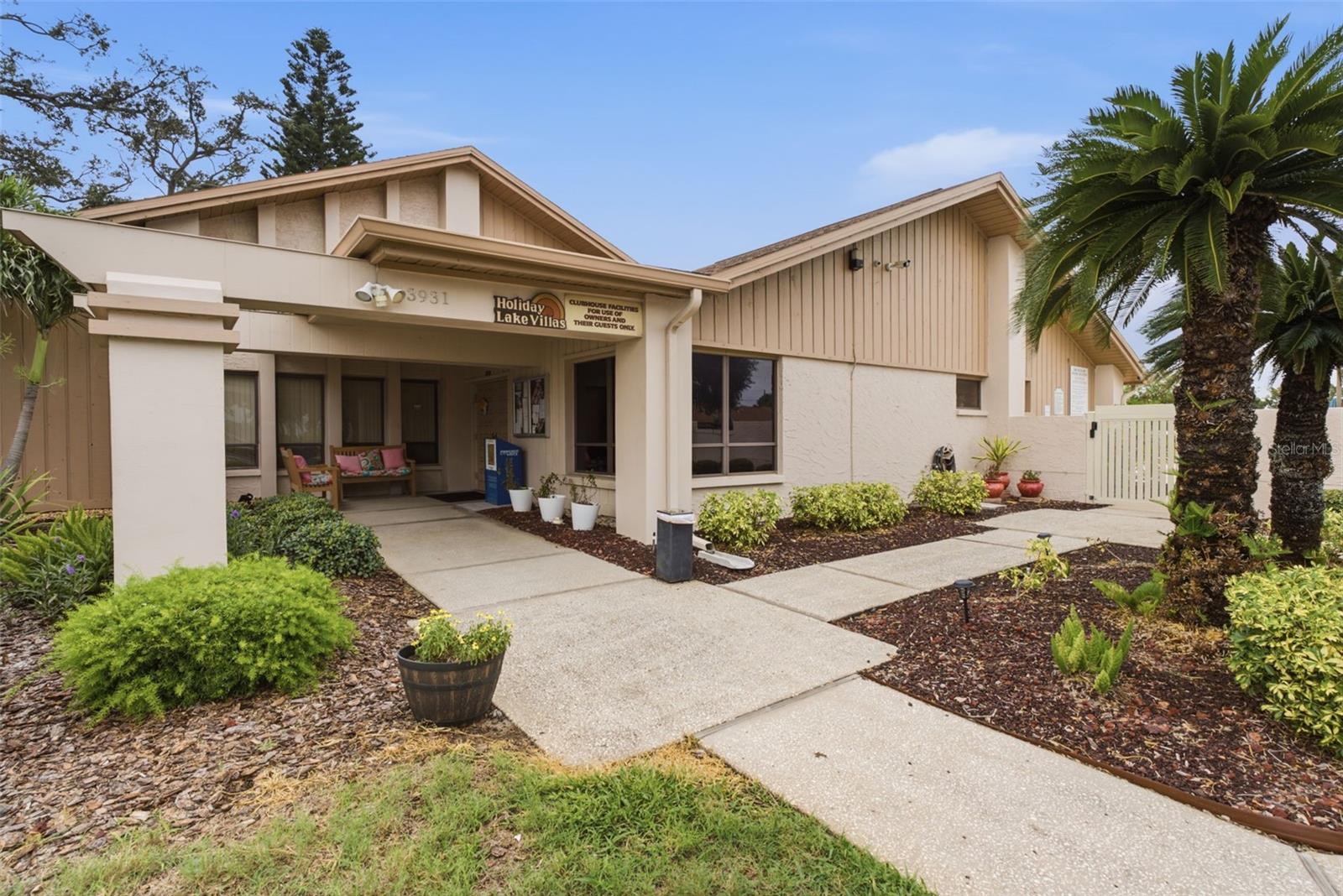 3960 SAILMAKER LN — photo 32