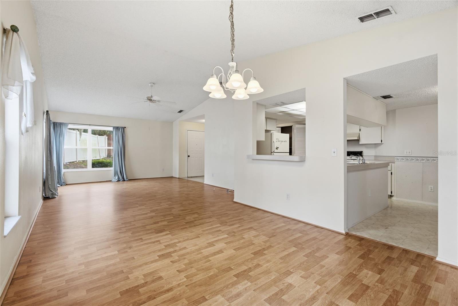 3960 SAILMAKER LN — photo 3