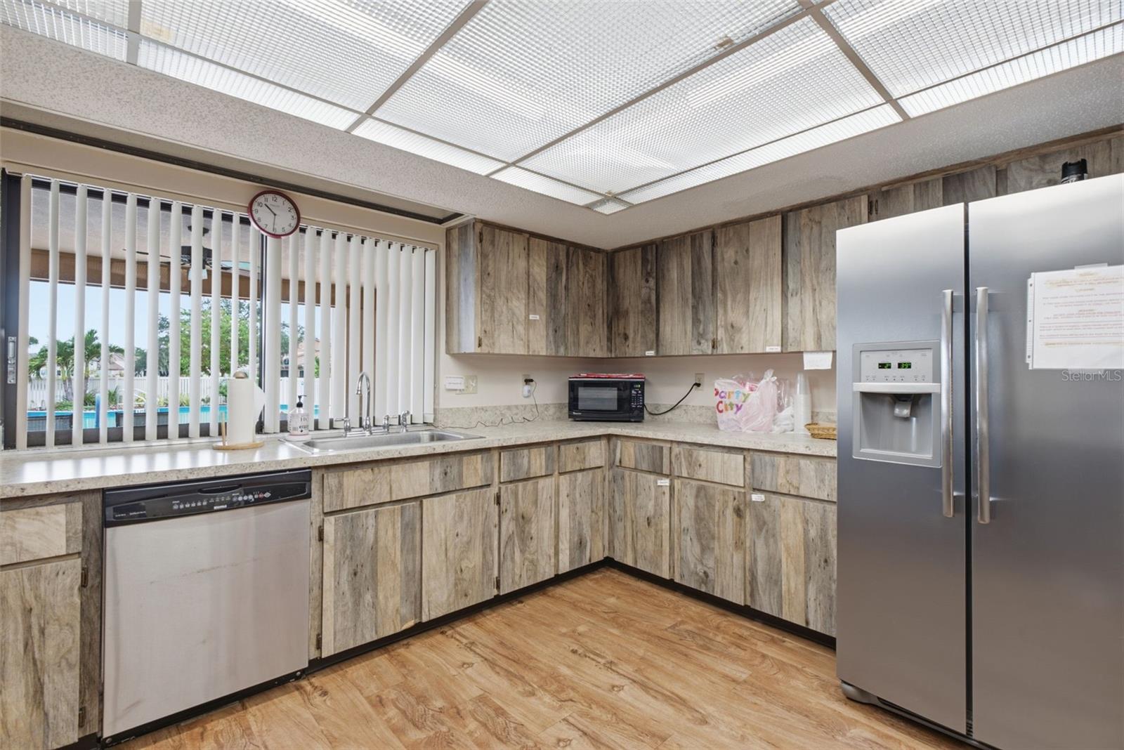 3960 SAILMAKER LN — photo 42