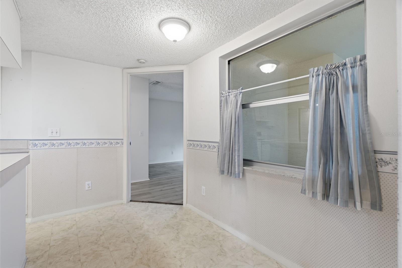 3960 SAILMAKER LN — photo 9