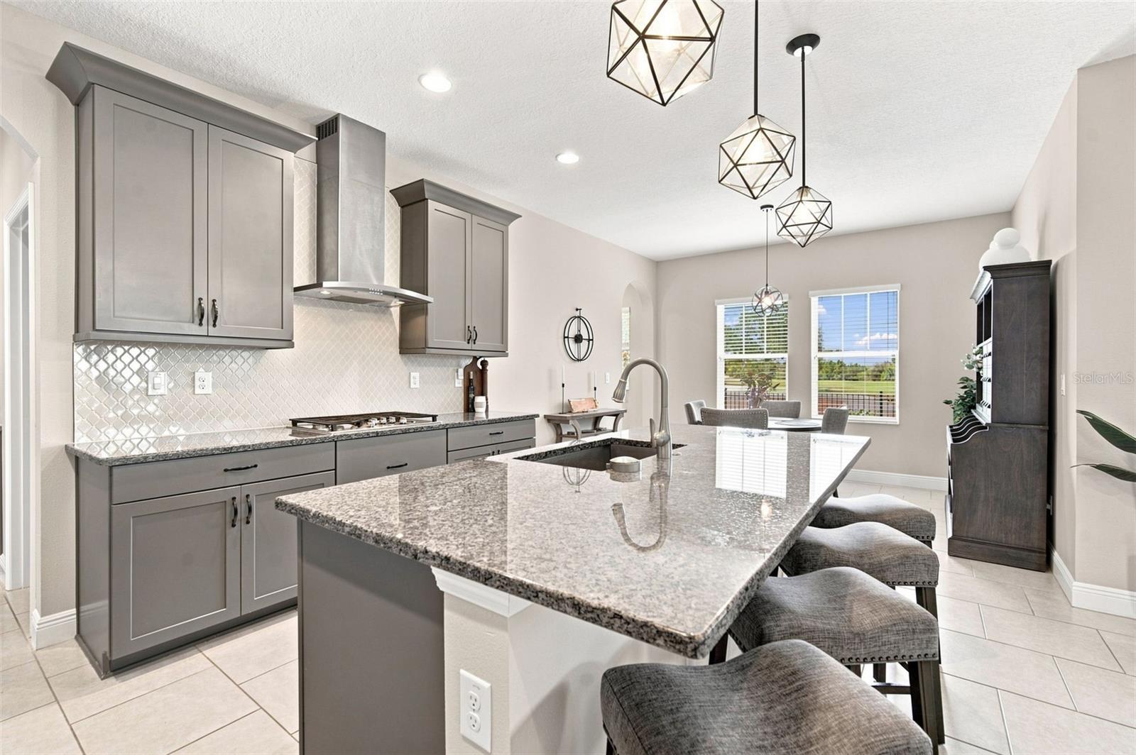 5306 SILVER SUN DR — photo 15
