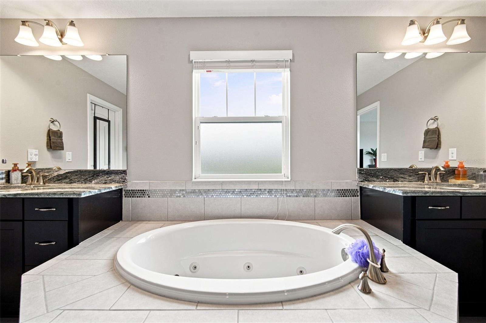 5306 SILVER SUN DR — photo 51