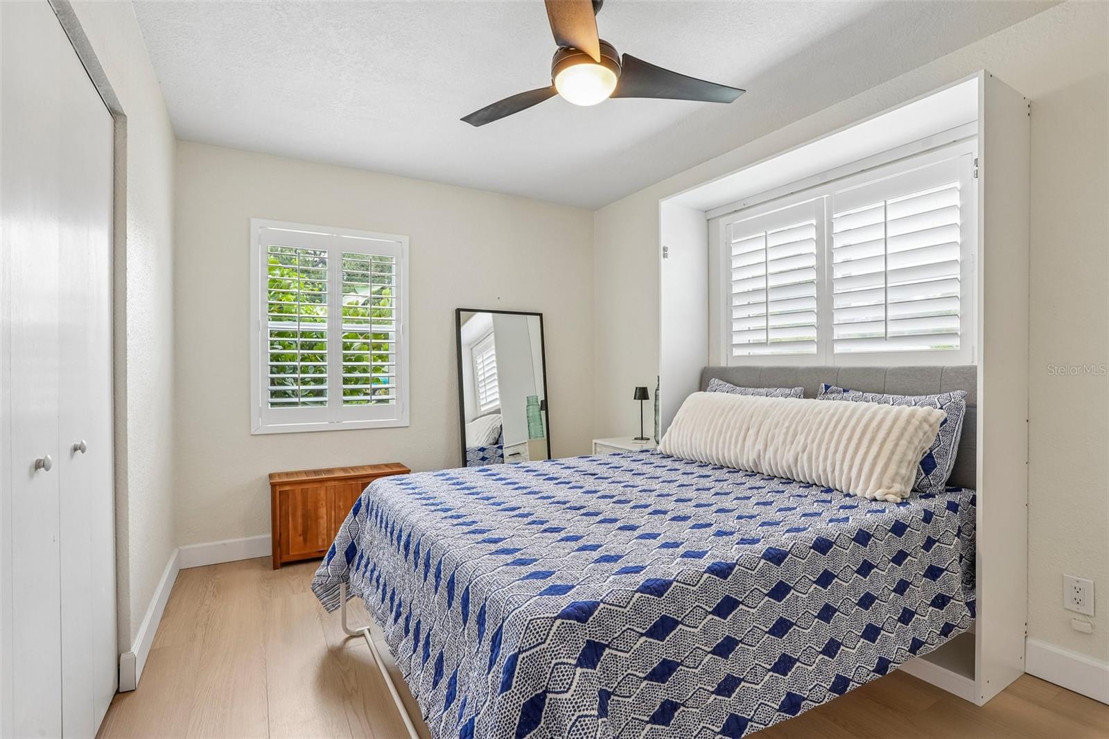 3525 W PAUL AVE — photo 21