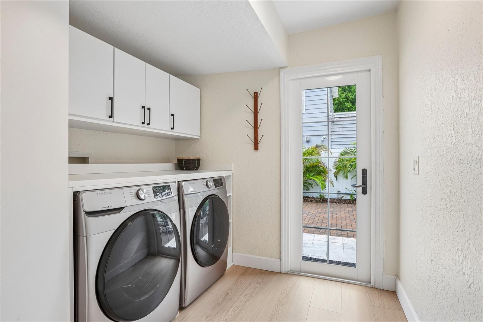 3525 W PAUL AVE — photo 30