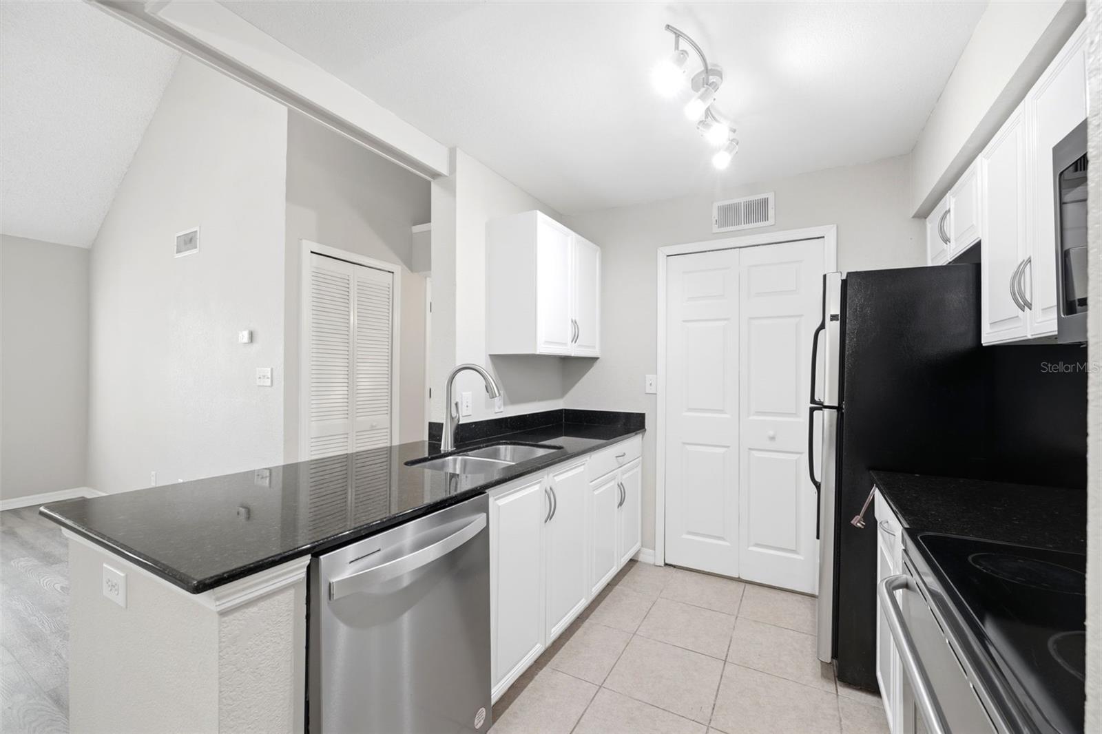 3274 HAVILAND CT #201 — photo 16
